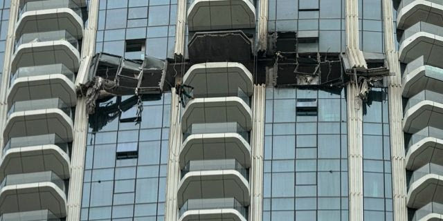 Τρύπα σε κτήριο στο Ντουμπάι από drone