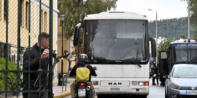 Οι συνομιλίες που “έκαψαν” τα μέλη της εγκληματικής οργάνωσης με τις εικονικές εταιρείες