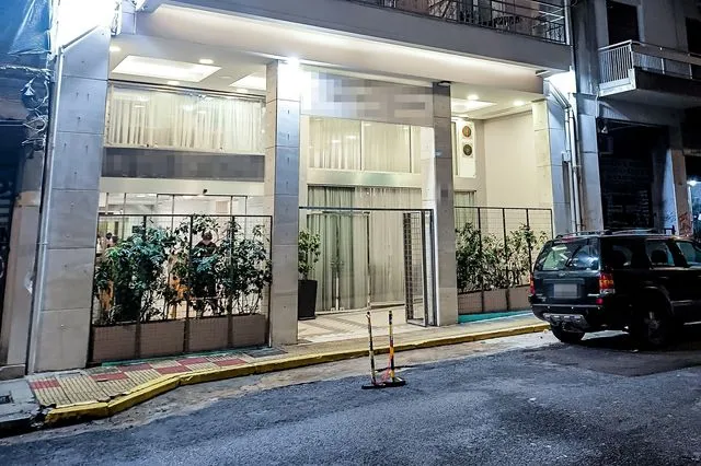 Τραγωδία στα Εξάρχεια: Ερωτήματα για τον 15χρονο μαθητή που έπεσε από μπαλκόνι ξενοδοχείου