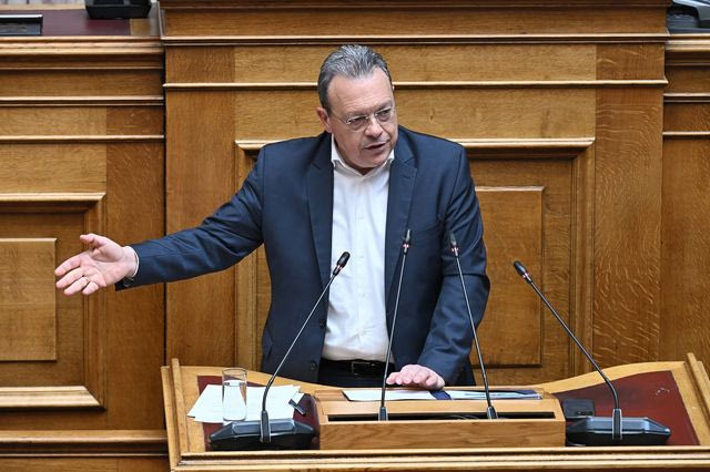 Ο Σωκράτης Φάμελλος