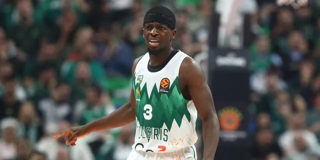 Ζάλγκιρις – Ρεάλ 87-85: Θρίαμβος με Φρανσίσκο και όλα για την εξάδα οι Λιθουανοί