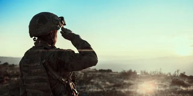 “Θα πήγαινες στρατό;”: Ο λόγος στις γυναίκες