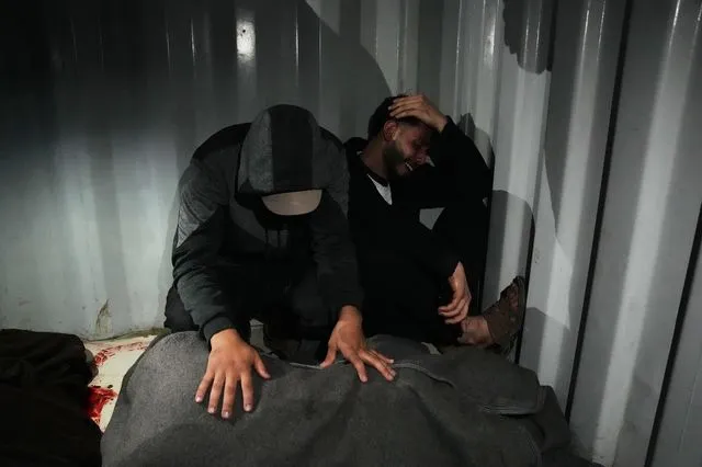 Γάζα: Έξι Παλαιστίνιοι νεκροί από επιδρομή του Ισραήλ, παρά την εκεχειρία – Μεταξύ τους κι ένα παιδί