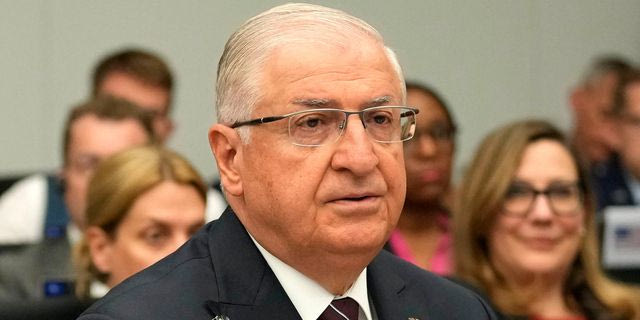 O Τούρκος υπουργός Άμυνας Γιασάρ Γκιουλέρ