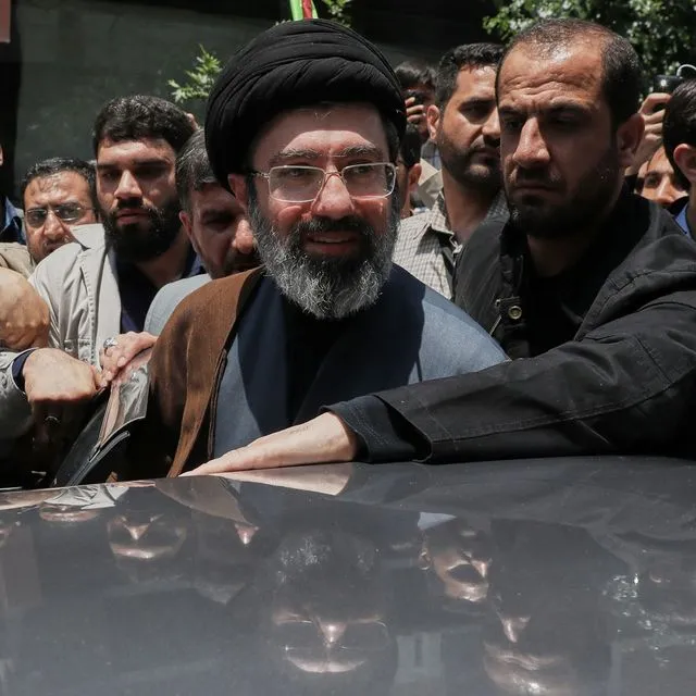 Χαμενεϊ: “Δεν επιδιώκουμε πόλεμο, αλλά δεν θα υποχωρήσουμε από τα δικαιώματά μας”