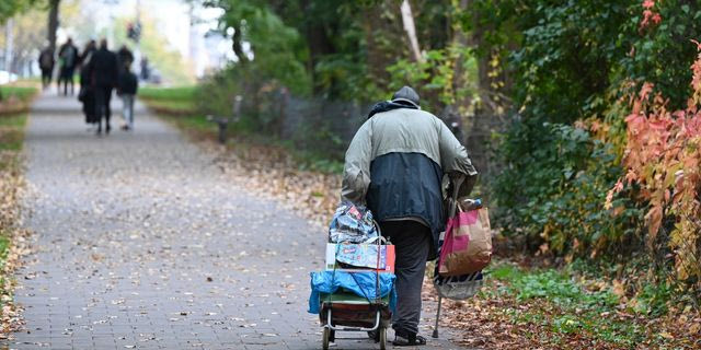 Πάνω από 400 θύματα εμπορίας ή εκμετάλλευσης επαιτούσαν σε Αθήνα και Θεσσαλονίκη