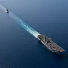 Πλοίο διέρχεται από τα Στενά του Ορμούζ