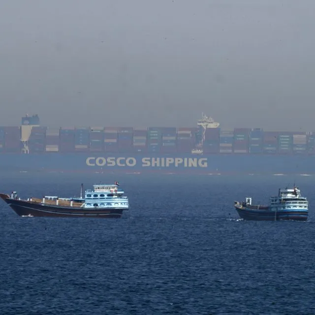 Δεξαμενόπλοια στα Στενά του Ορμούζ