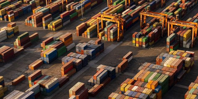 ΗΠΑ: Η υπηρεσία τελωνείων αδυνατεί να ξεκινήσει την επιστροφή των δασμών στους δικαιούχους