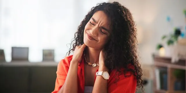 Πόνος στον αυχένα