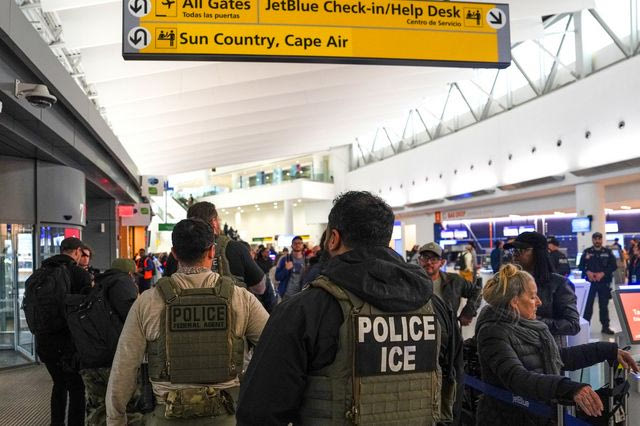 ΗΠΑ: Πράκτορες της ICE άρχισαν να αναπτύσσονται σε αεροδρόμια