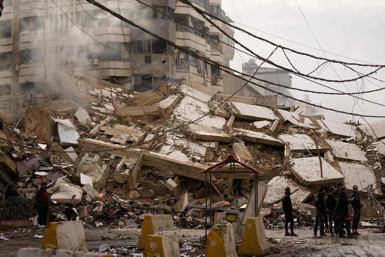 LIVE Πόλεμος στο Ιράν: Θολά μηνύματα για τις διαπραγματεύσεις
