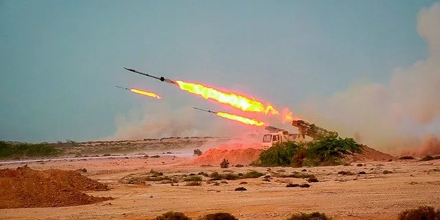 Πύραυλοι εκτοξεύονται από το Ιράν (φωτογραφία αρχείου)