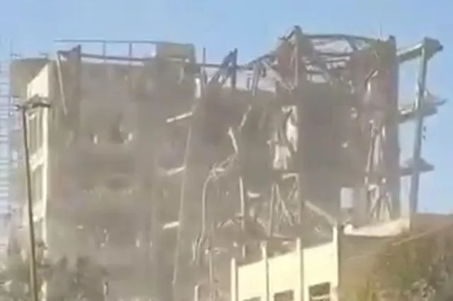 ΗΠΑ και Ισραήλ χτύπησαν το κτίριο όπου θα εκλεγόταν ο αντικαταστάτης του Χαμενεΐ – Βίντεο