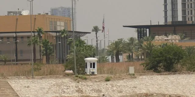 Βίντεο: Όπλο που προστατεύει την αμερικανική πρεσβεία στο Ιράκ ρίχνει 4.500 βολές το λεπτό