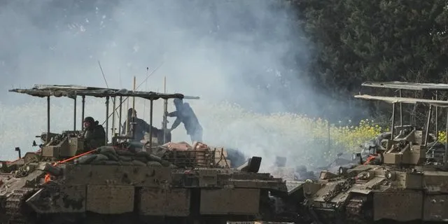 Ισραηλινά στρατεύματα κοντά στα σύνορα με τον Λίβανο