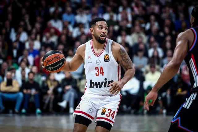 Μπαρτζώκας για Τζόσεφ: “Έχω διαβάσει πολλά υποτιμητικά σχόλια για το βάρος του”