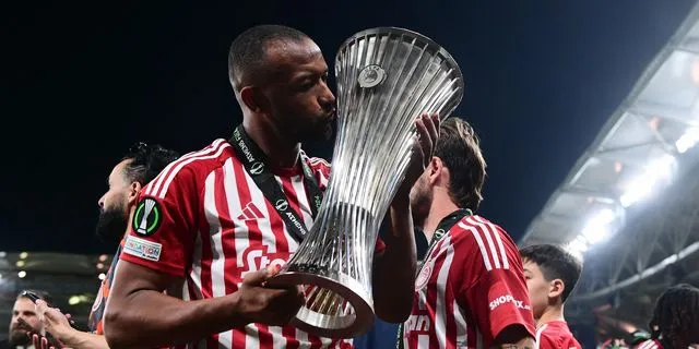 Ολυμπιακός: Συμφωνία με τον Ελ Κααμπί για νέο συμβόλαιο