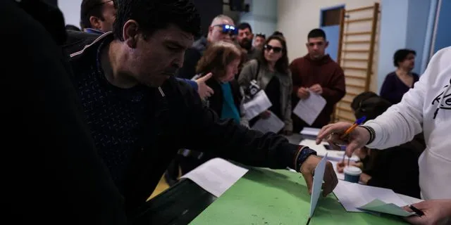 Το ΠΑΣΟΚ ψάχνει τον κόσμο του και ο κόσμος το ΠΑΣΟΚ