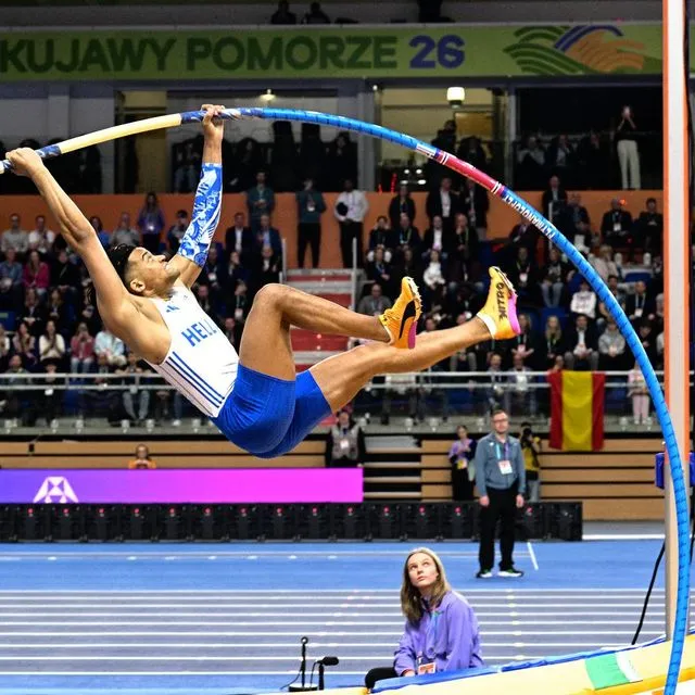 Αργυρός ο Καραλής, έβαλε δύσκολα στον Ντουπλάντις και κατέκτησε τρίτο σερί μετάλλιο σε Παγκόσμιο κλειστού