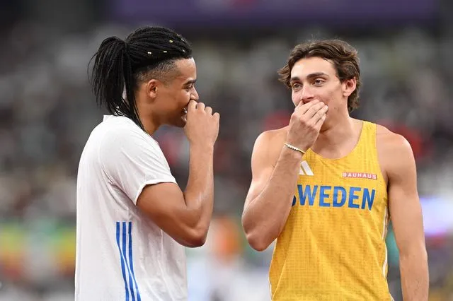 Ο Καραλής με τον Ντουπλάντις