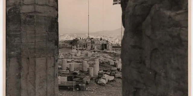 Από τη Λεωφόρο της Κατοχής στον Μαραντόνα και τον Μέσι