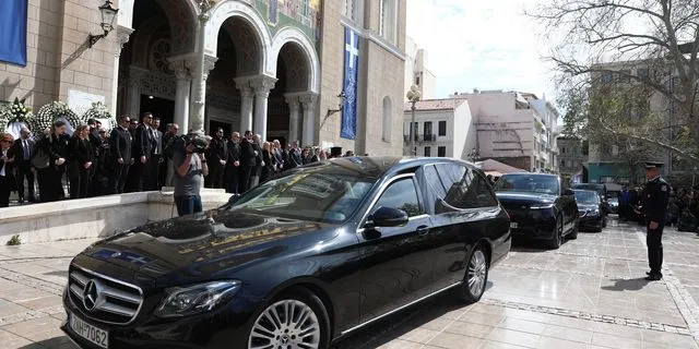 Κηδεία της τραγουδίστριας Μαρινέλλας, στην Μητρόπολη Αθηνών