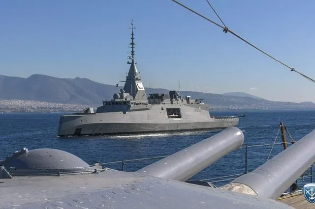 Η φρεγάτα "Κίμων"