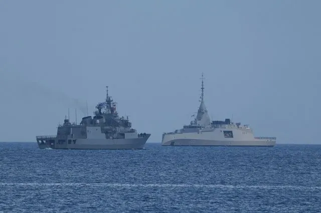 Οι λόγοι που έστειλε η Ελλάδα φρεγάτες στην Κύπρο και βοήθεια στη Βουλγαρία