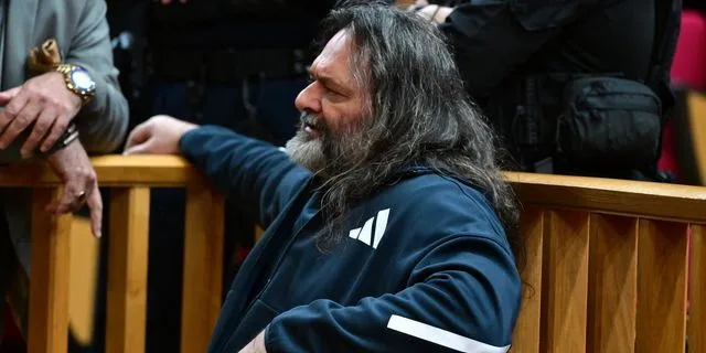 Ο Γιαννης Λαγός στη δίκη της Χρυσής Αυγής