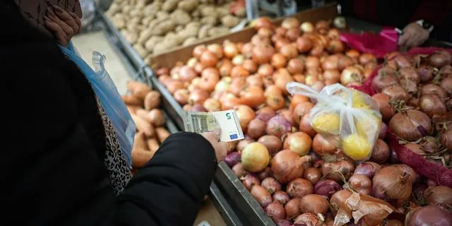 Το ψωμί, δυο φορές ψωμάκι με τον πόλεμο στο Ιράν