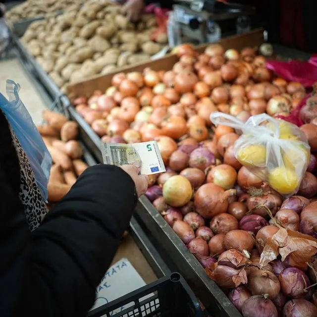 Εκτινάχθηκε στο 3,9% ο πληθωρισμός τον Μάρτιο