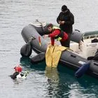 Βουλιαγμένη: Βρέθηκαν βατραχοπέδιλα και φιάλη οξυγόνου – Συνεχίζεται η έρευνα για τον δύτη