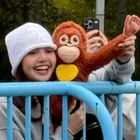 Η Lisa των BLACKPINK συνάντησε τον πιο διάσημο μακάκο της Ιαπωνίας