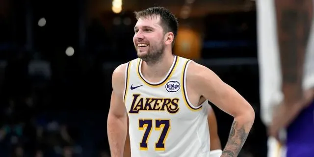 NBA: Ο Ντόντσιτς έβαλε 41 πόντους, ΛεΜπρόν – Μπρόνι έγραψαν ιστορία και οι Λέικερς κέρδισαν τους Νετς