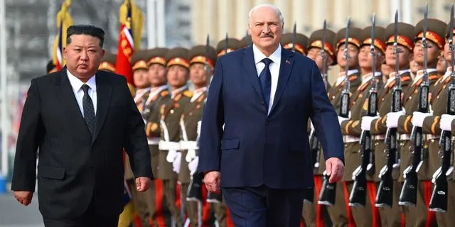 Ο Λουκασένκο έκανε δώρο στον Κιμ Γιονγκ Ουν ένα τουφέκι – “Για παν ενδεχόμενο”