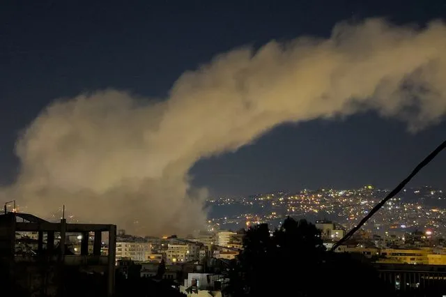 Λίβανος: Τουλάχιστον 31 νεκροί από τους βομβαρδισμούς του Ισραήλ  