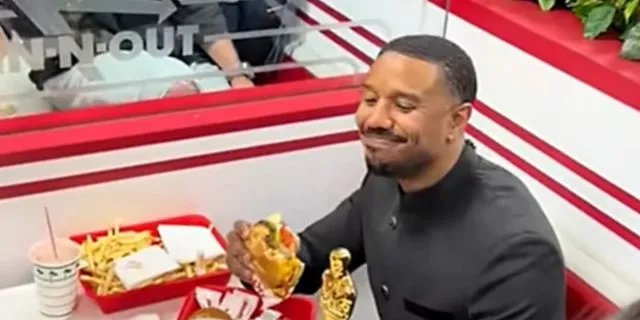 Michael B. Jordan: Για μπέργκερ μετά τα Όσκαρ, με το αγαλματίδιο στο τραπέζι