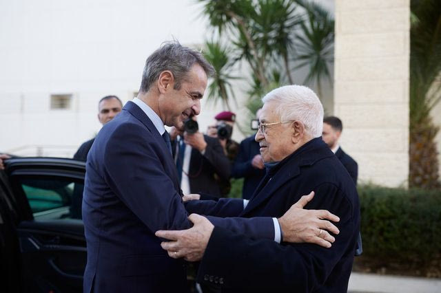 Ο Κυριάκος Μητσοτάκης και ο Μαχμούτ Αμπάς