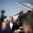 Επίσκεψη του Πρωθυπουργού Κυριάκου Μητσοτάκη στην 110 Πτέρυγα Μάχης και το Εθνικό Κέντρο Αεροπορικών Επιχειρήσεων στη Λάρισα.