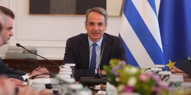 Μητσοτάκης: Στα 920 ευρώ ο κατώτατος μισθός- Αύξηση 40 ευρώ το μήνα