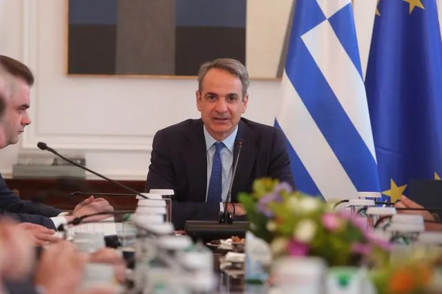 Μητσοτάκης: Στα 920 ευρώ ο κατώτατος μισθός – Αύξηση 40 ευρώ το μήνα