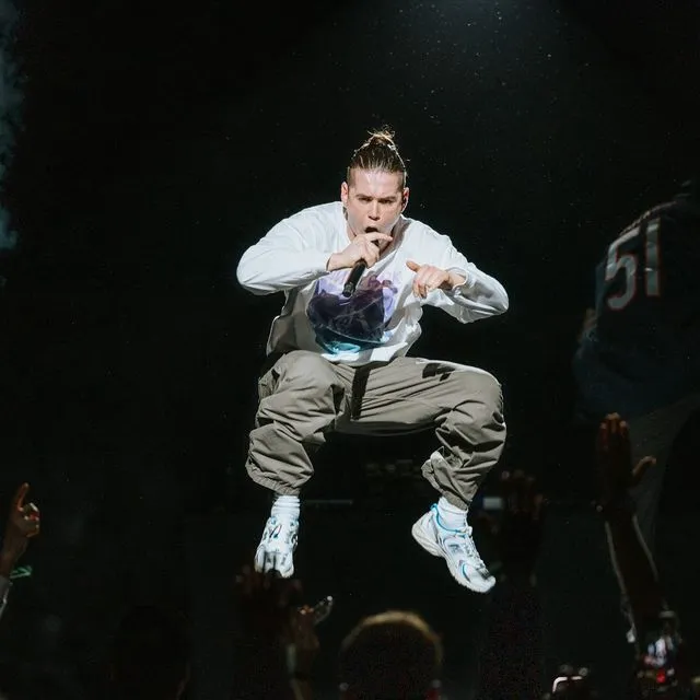 Τι θέλει να πει στους Έλληνες ο εκπρόσωπος της Μολδαβίας στη Eurovision;