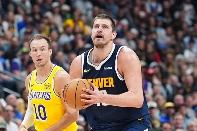 Νάγκετς – Λέικερς: Το triple-double του Γιόκιτς χάλασε το πάρτι του ΛεΜπρόν