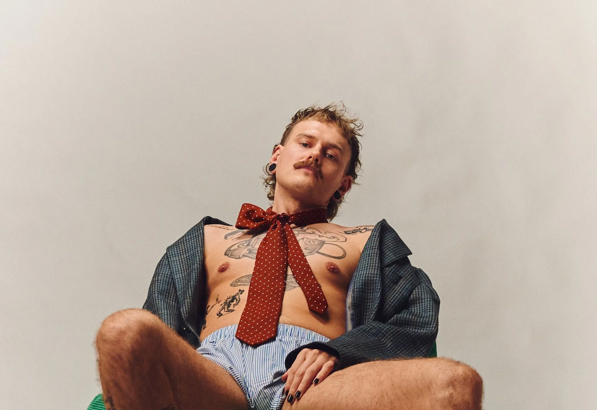 Ο Jonas Lovv, νικητής του Melodi Grand Prix 2026, θα φέρει τη Νορβηγία στη Eurovision 2026 με το εκρηκτικό τραγούδι «YA YA YA»