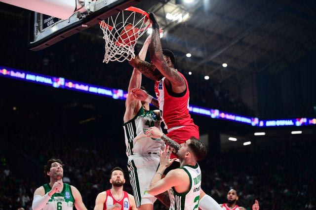 Παναθηναϊκός – Ολυμπιακός 94-101: Ερυθρόλευκη κατοστάρα σε επεισοδιακό ντέρμπι