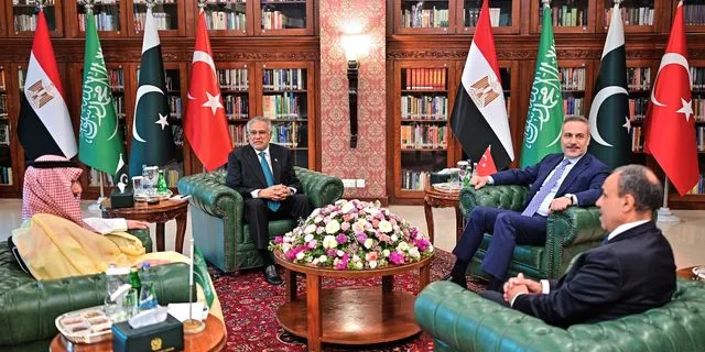 Πακιστάν: Οι προτάσεις Τουρκίας, Αιγύπτου, Σαουδικής Αραβίας για το άνοιγμα των Στενών του Ορμούζ