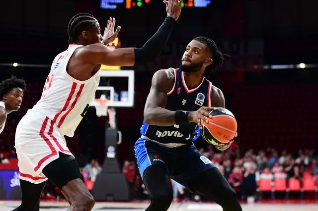 Stoiximan GBL: Πού θα δείτε τις μάχες του Ολυμπιακού, του Παναθηναϊκού AKTOR και την υπόλοιπη δράση