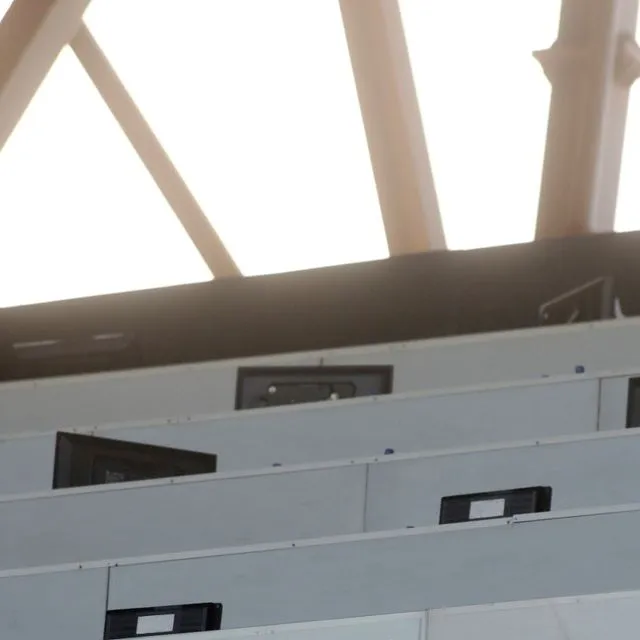 Άδεια δημοσιογραφικά θεωρεία