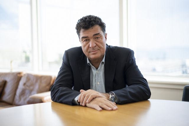 Ναι, ο Κουφοντίνας πρέπει να μπορεί να μιλάει…